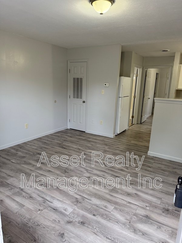 230 Hardin Lane - 203 property image