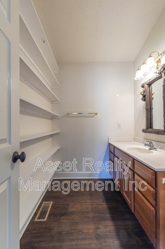 170 Sweetgum Lane property image