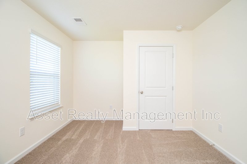 2063 Southwood Circle property image