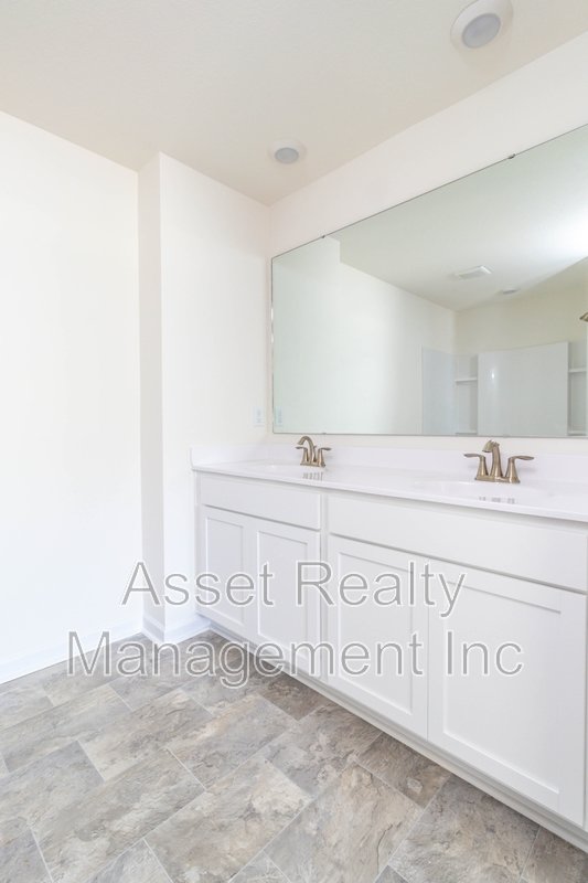 2063 Southwood Circle property image