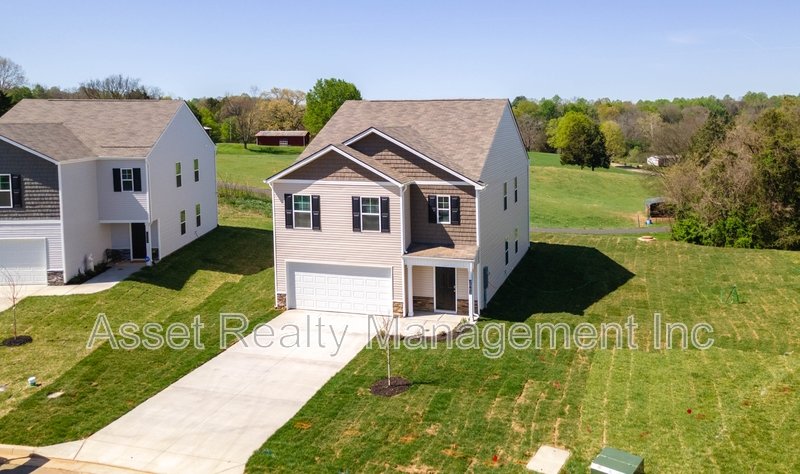2063 Southwood Circle property image