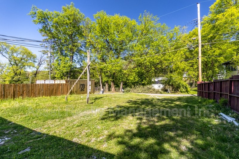 3043 East 5th Avenue - 3 property image
