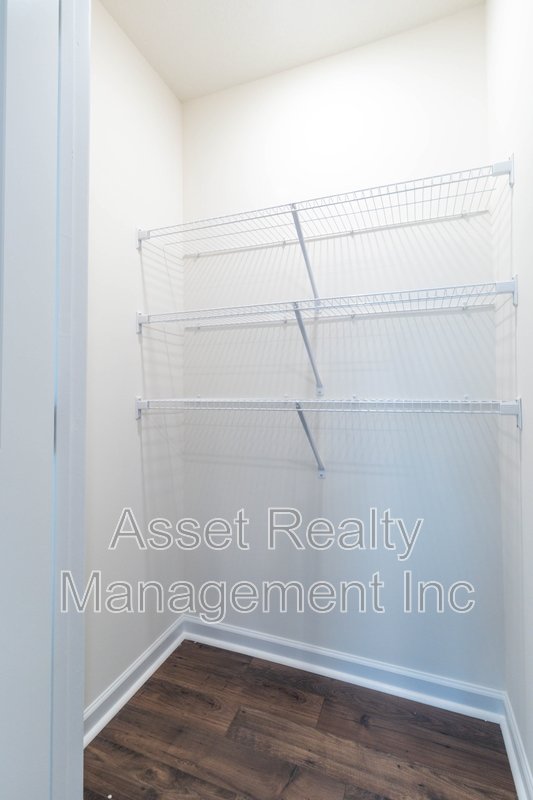 2076 Southwood Circle property image