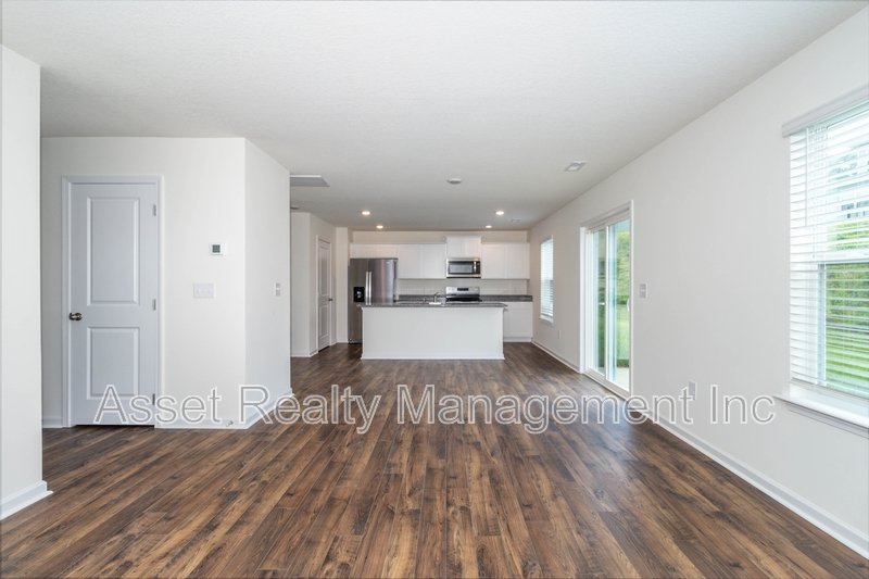 2076 Southwood Circle property image