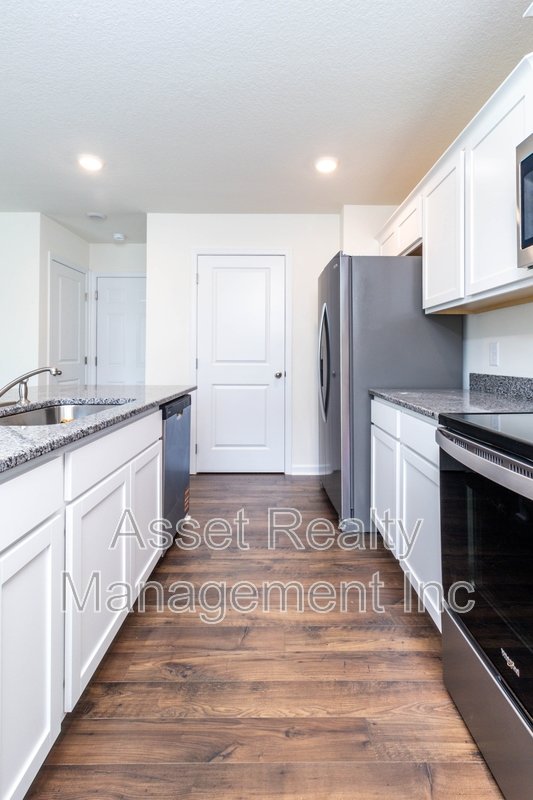 2076 Southwood Circle property image