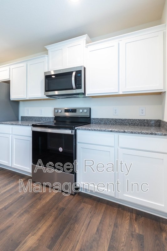 2076 Southwood Circle property image