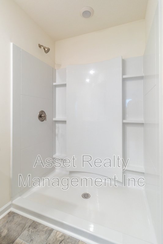 2076 Southwood Circle property image