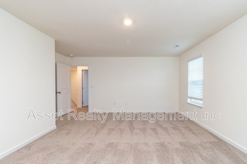 2076 Southwood Circle property image