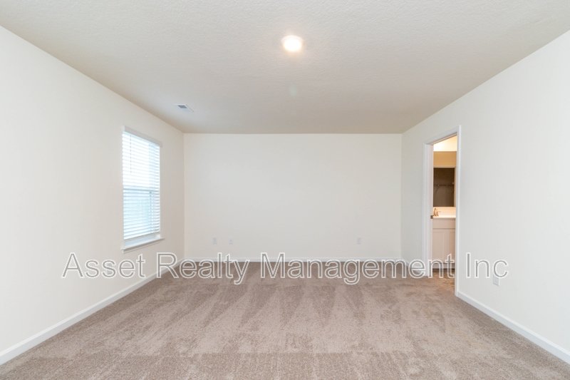 2076 Southwood Circle property image