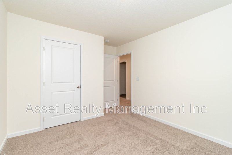 2076 Southwood Circle property image