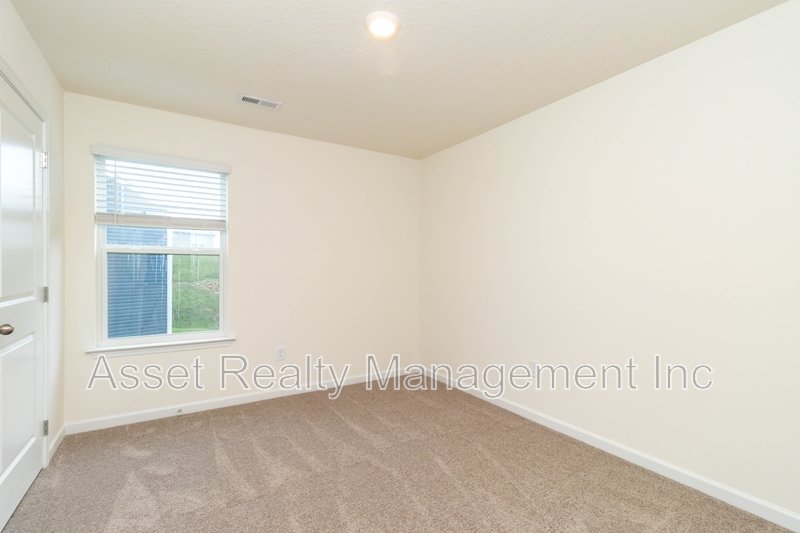 2076 Southwood Circle property image