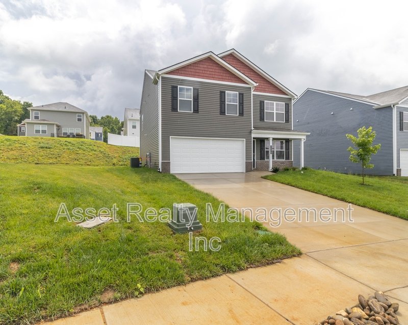 2076 Southwood Circle property image