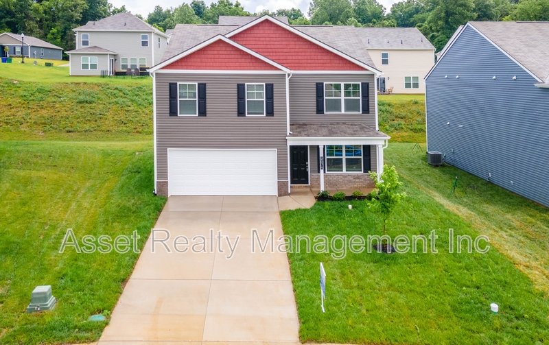 2076 Southwood Circle property image