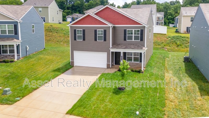 2076 Southwood Circle property image