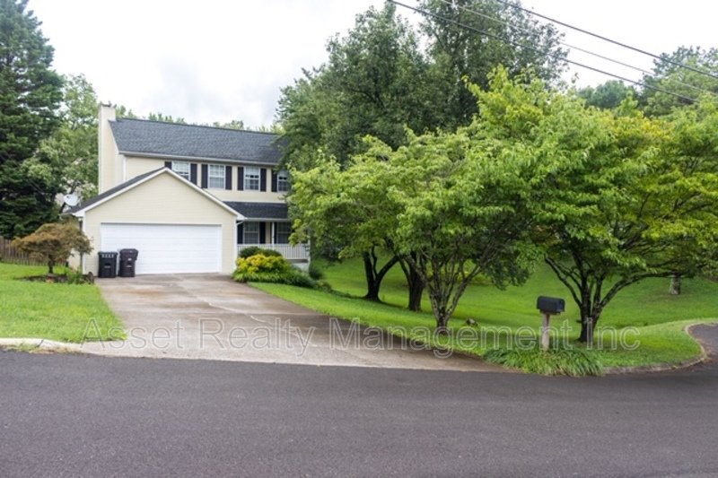 9009 Tall Timber Drive property image