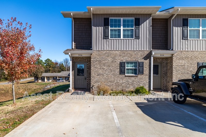 936 Warrior Hill Drive - 1 property image