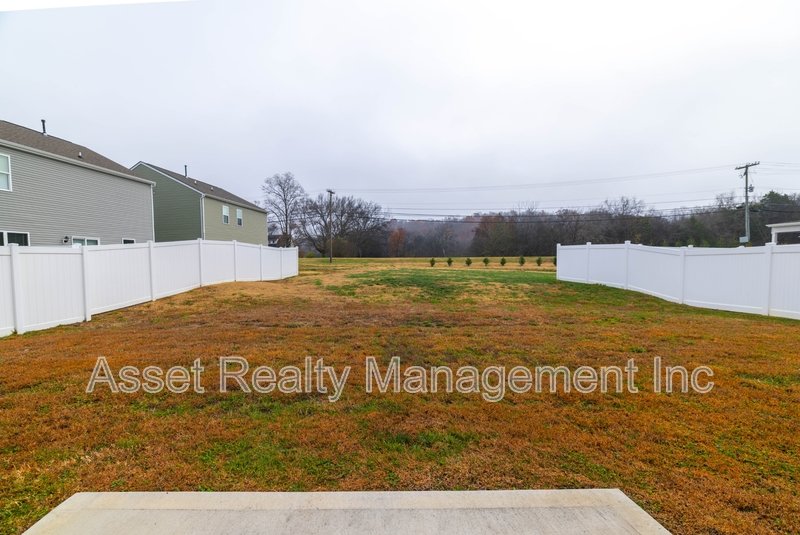 4714 Willow Bluff Circle property image