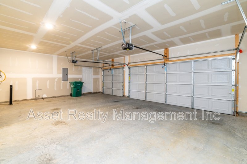 4714 Willow Bluff Circle property image