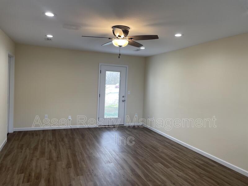 923 Warrior Hill Drive - 1 property image