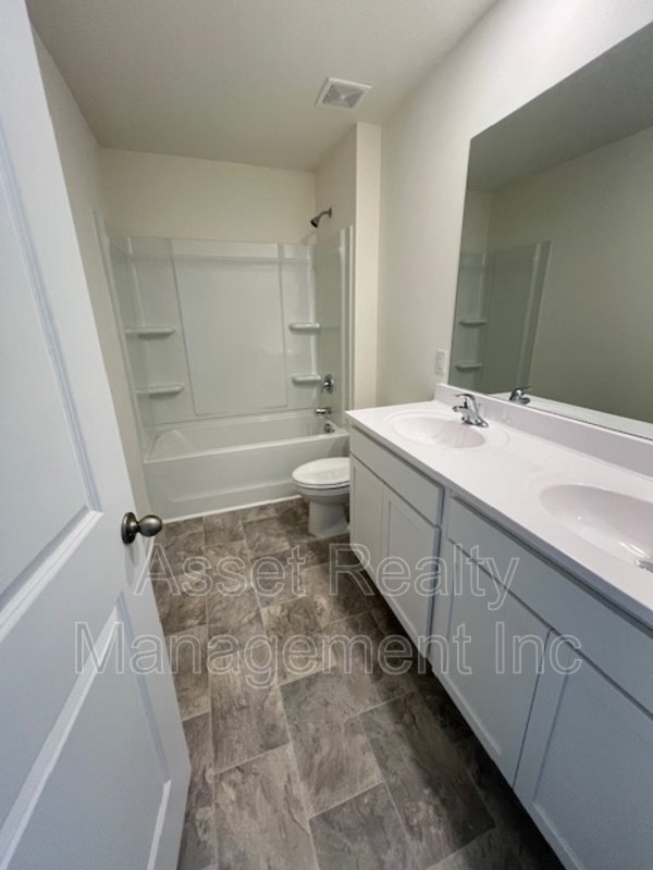 183 Claire Place property image