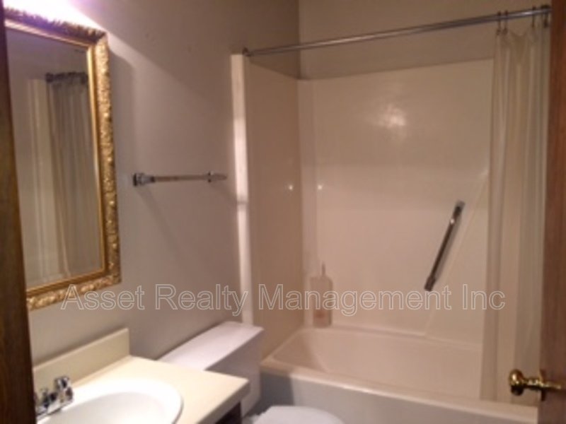 3517 Curtis Lane property image