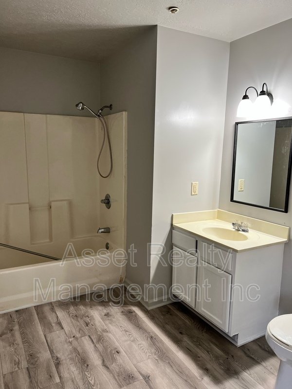 230 Hardin Lane - 107 property image