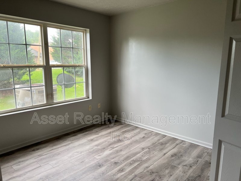 230 Hardin Lane - 107 property image