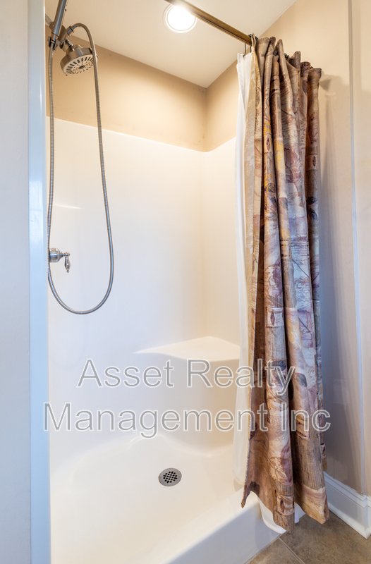 8334 Bay Gardens Lane - 1 property image