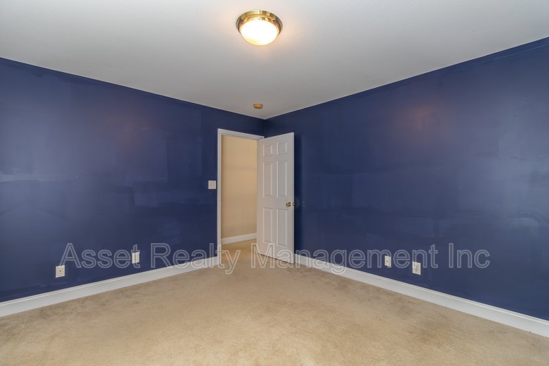 8334 Bay Gardens Lane - 1 property image