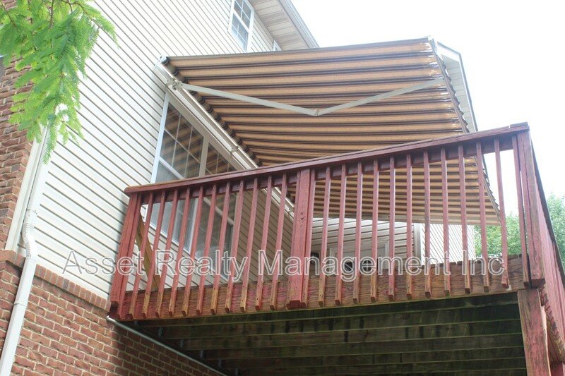 8334 Bay Gardens Lane - 1 property image