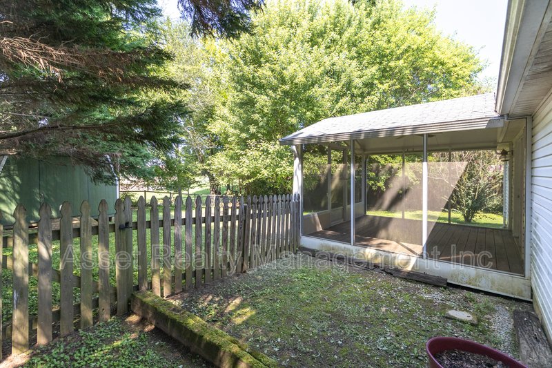 7005 Buddy J Ln property image