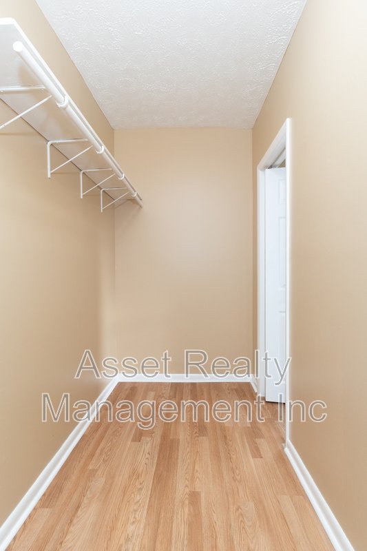 321 East Springdale Avenue property image