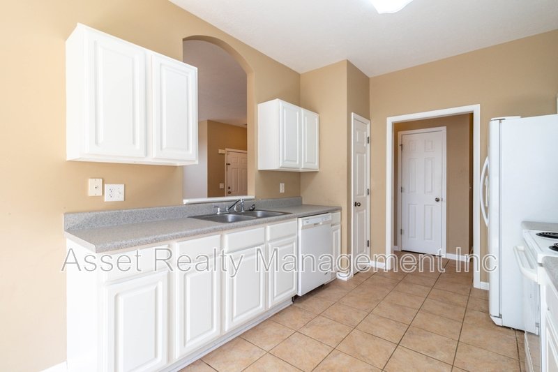 506 Drakewood Dr property image