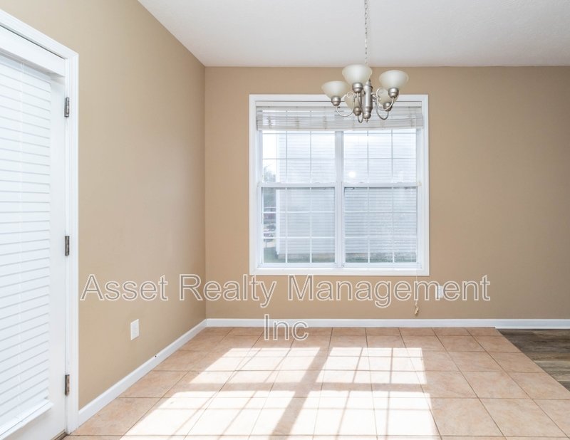 506 Drakewood Dr property image