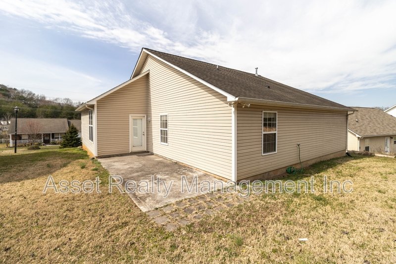 506 Drakewood Dr property image
