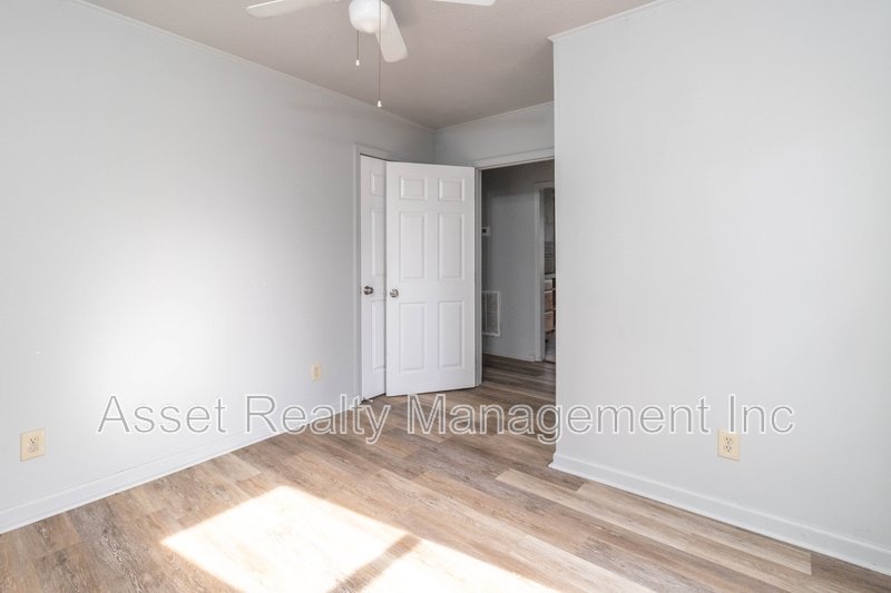 218 West Columbia Avenue property image