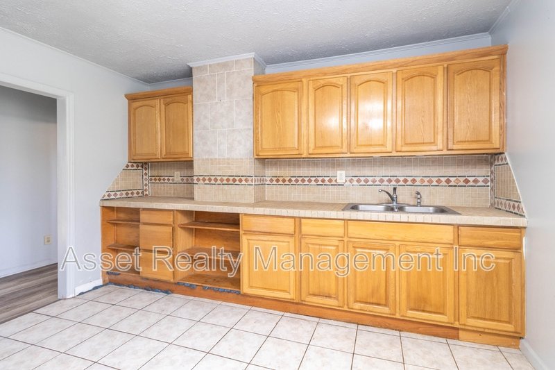 218 West Columbia Avenue property image