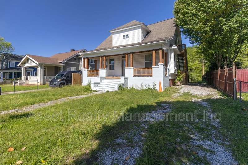 3043 East 5th Avenue - 1 property image