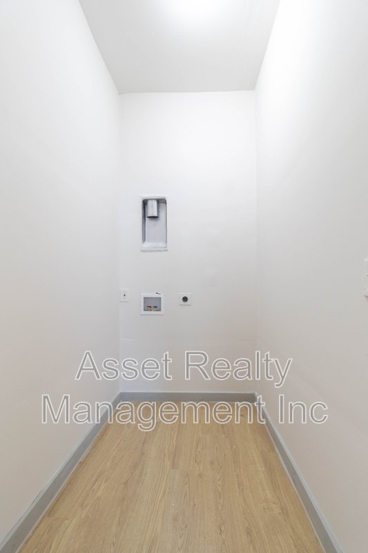 3043 East 5th Avenue - 1 property image