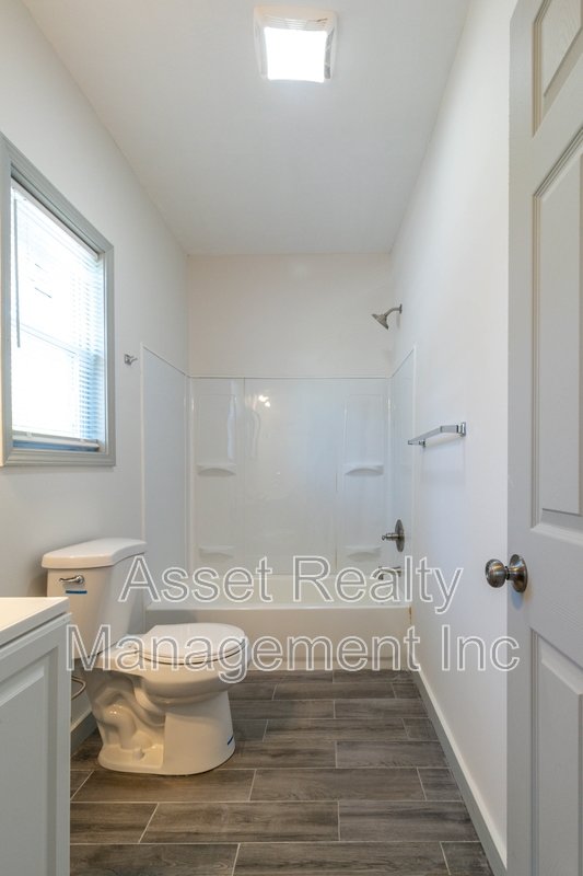 3043 East 5th Avenue - 1 property image
