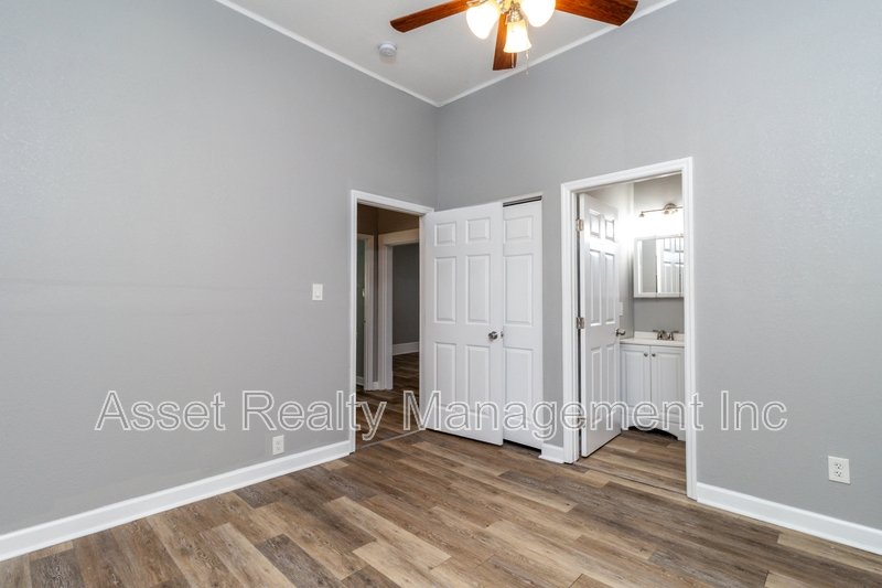2638 Barton Dr property image