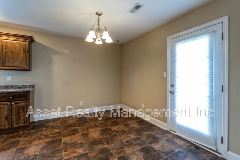 839 Wells Road property image
