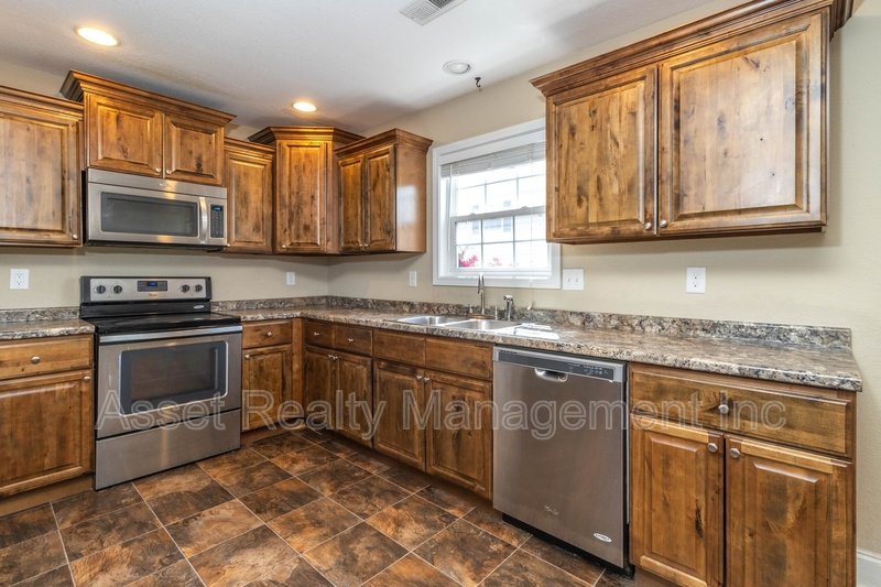 839 Wells Road property image