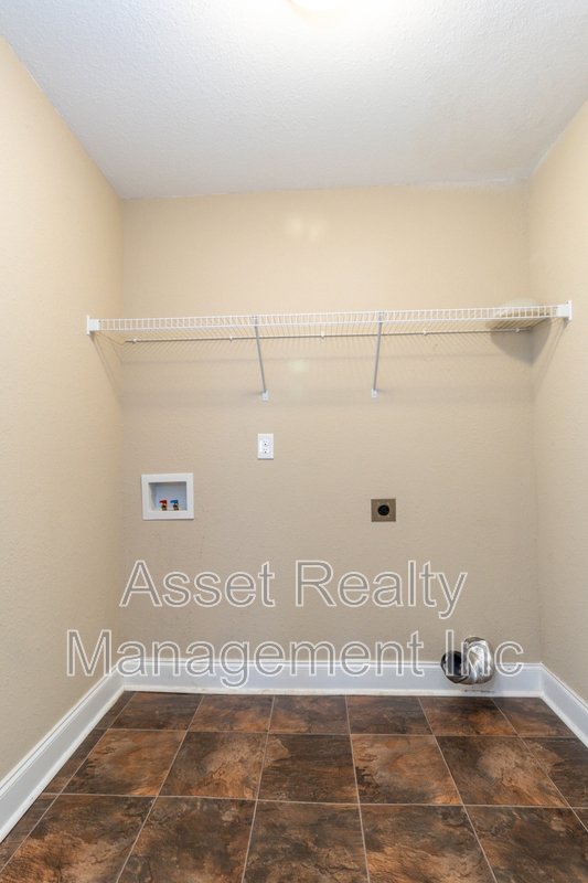 839 Wells Road property image