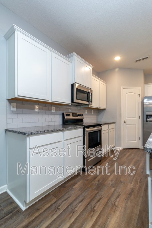 7832 Beeler Farms Ln property image