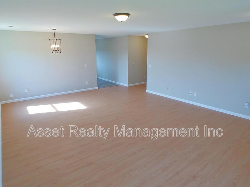 3905 Hillside Terrace Lane property image