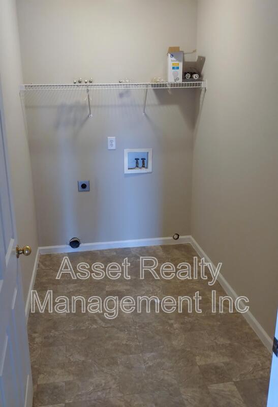 3905 Hillside Terrace Lane property image