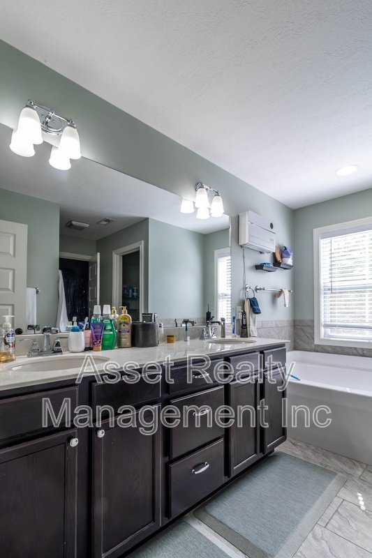1416 Madison Oaks Road property image
