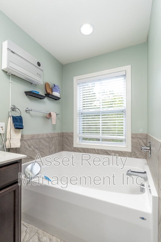 1416 Madison Oaks Road property image
