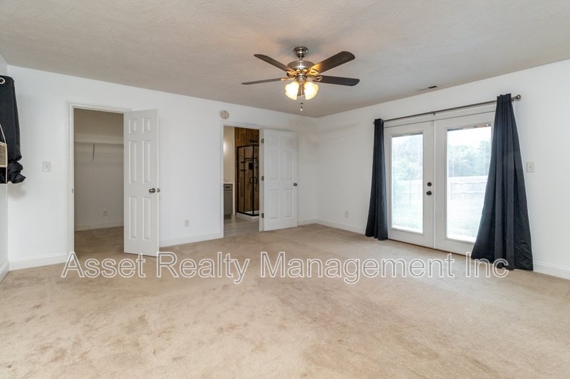 2821 Vicksburg Lane property image